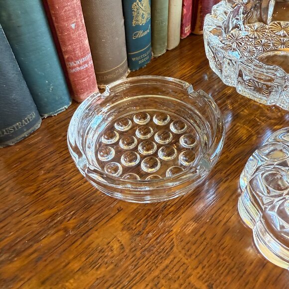 3 Vintage glass ashTRAYS - Picture 6 of 16
